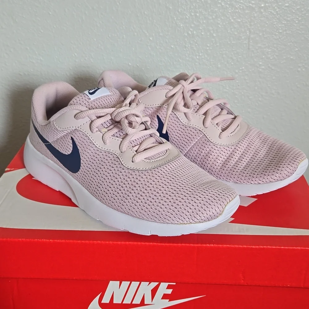 Nike | NIB Kids Barely Rose & Navy Tanjun Sneakers Size 6.5 - Picture 2 of 9